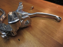 beringer-bremspumpe-brake-vs-nissin-mastercylinder-025