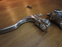 beringer-bremspumpe-brake-vs-nissin-mastercylinder-029