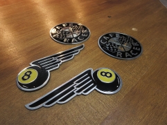 cafe-racer-tank-badges-embleme-triumph-000
