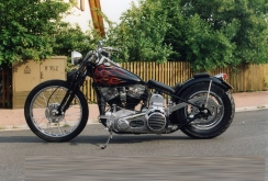 Harley Davidson Panhead 0000.jpg