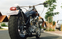 Harley Davidson Panhead 0002.jpg