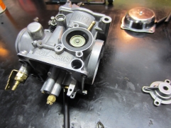 10-triumph-bonneville-vergaser-duesen-20