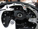 triumph-bonneville-felgen-schwarz-beschichtet-menze-kettenblatt-stahl-70