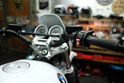 BMW-Urban-GS-Scrambler-Rizoma-Lenkerstrebe