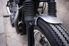 12-crd-triumph-bonneville-1-1