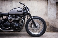 12-crd-triumph-bonneville