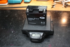 Ducati Sport 1000s Paul Smart GT Batterie Gewicht weight 02