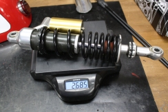 Ducati-Sport-1000s-Paul-Smart-GT-Stoßdämpfer-Wilbers-Gewicht-weight-00