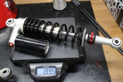 Ducati-Sport-1000s-Paul-Smart-GT-Stoßdämpfer-Wilbers-Gewicht-weight01