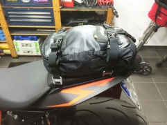 KTM SUPERDUKE 1290 Hecktasche Gepaeck Kriega US10000.jpg