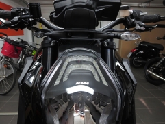 pen-head-kurz-getoent-led-blinker-superduke-1290-000