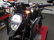motogadget-m-blaze-ice-led-blinker-010