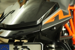 KTM 1290 Superduke LED BLINKER Micro 09.jpg