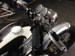 triumph-bonneville-bremspumpe-beringer-kupplungshebel-007