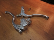 triumph-bonneville-bremspumpe-beringer-kupplungshebel-006