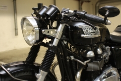 Triumph Thruxton caferacer 010.jpg