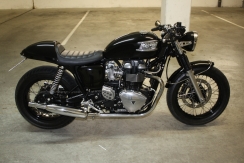 Triumph Thruxton caferacer 030.jpg