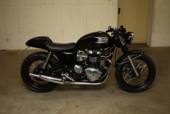 Triumph Thruxton caferacer 035.jpg