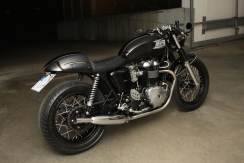 Triumph Thruxton caferacer 039.jpg