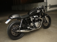 Triumph Thruxton caferacer 039.jpg