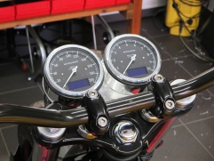 triumph-bonneville-motogadget-10