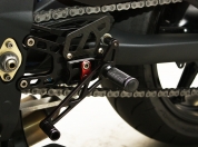 triumph-street-triple-r-17
