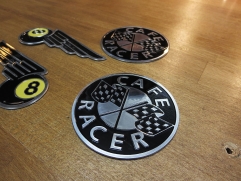 cafe-racer-tank-badges-embleme-triumph-002