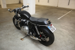 Triumph Thruxton Bonneville 0000.jpg