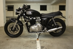 Triumph Thruxton Bonneville 0003.jpg