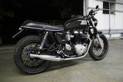 Triumph Thruxton Bonneville 0010.jpg