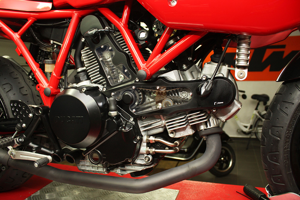 Ducati-Sport-1000s-GT-Classic-Paul-Smart-Hypermotard-ölleitung-87511361a-008