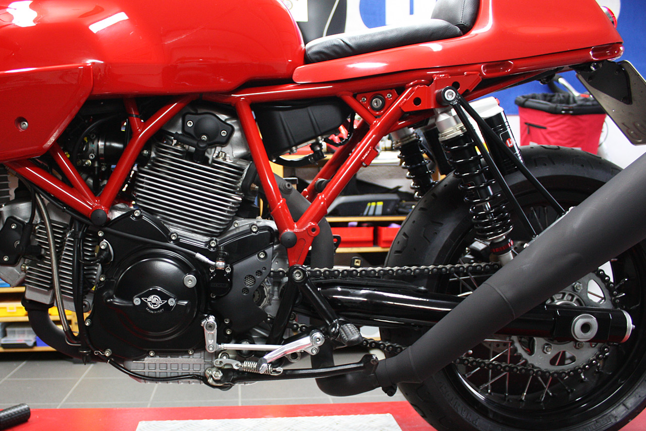 Ducati-sport-1000-s-classic-GT-paul-Smart-Wilbers-Stossdämpfer-632 a
